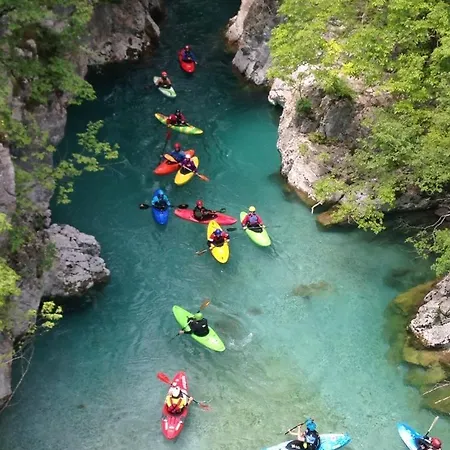 Stonehouse ゲストハウス