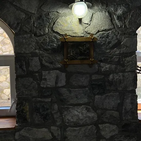 Stonehouse Penzion