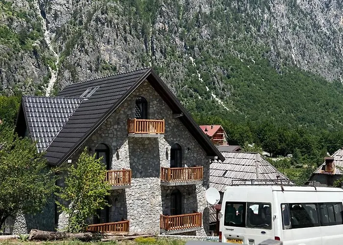 Pensjonat Stonehouse 3*