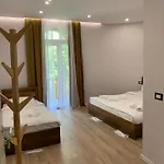 招待所 Stonehouse 3*