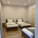 Stonehouse 3* 瓦勒博内