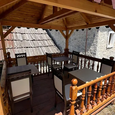 Stonehouse 3*