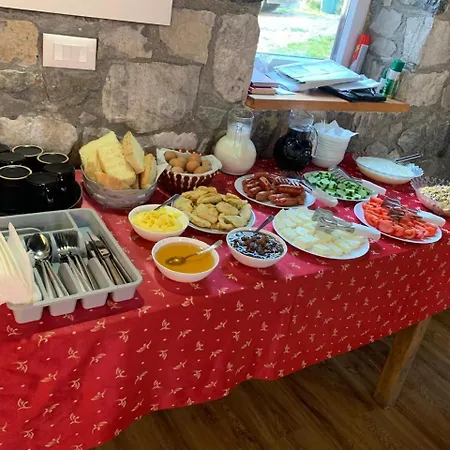 Stonehouse 3* Valbone