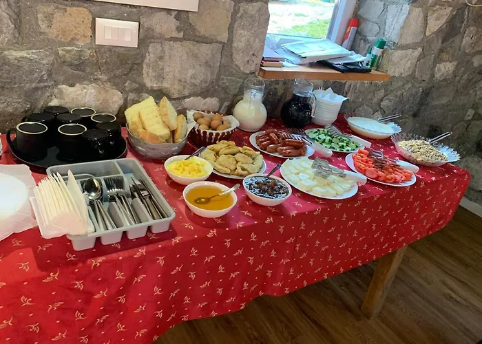 Stonehouse 3* Valbone